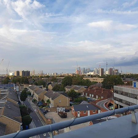 One Bedroom With Great City Views 런던 외부 사진